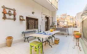 Arte House In The Historical Catania - Happy Rentals